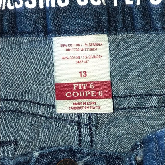 Denim shorts size “13 fit like 3/5 - Picture 3 of 3